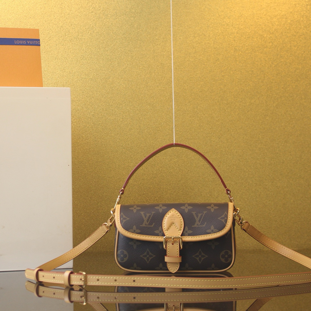 루이비통 나노 다이앤 모노그램 M83298