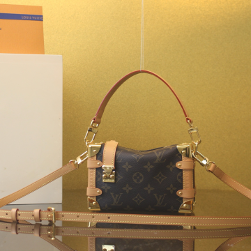 루이비통 사이드 트렁크 PM 모노그램 M46815