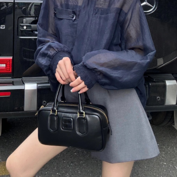 미우미우 아르카디 스몰 백 블랙