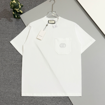 구찌 GG 자수 패치 포켓 반팔 티셔츠 화이트
