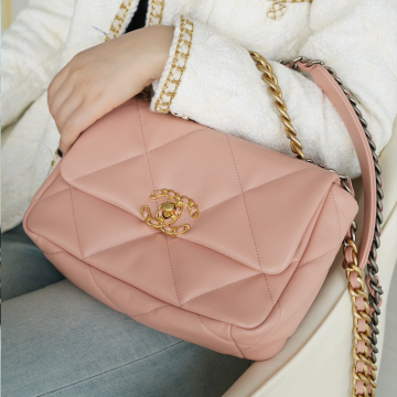 팬더샵 샤넬 19 스몰 핸드백 램스킨 & 골드 메탈 핑크