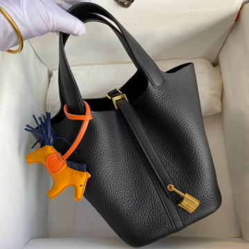 반수공 에르메스 피코탄 락 18 블랙 금장 소가죽