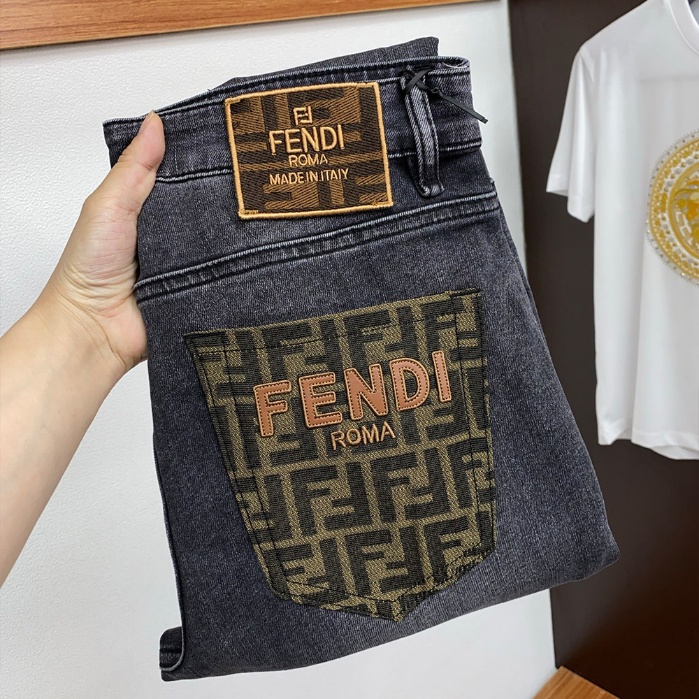 펜디 25SS 스트레치 데님 팬츠