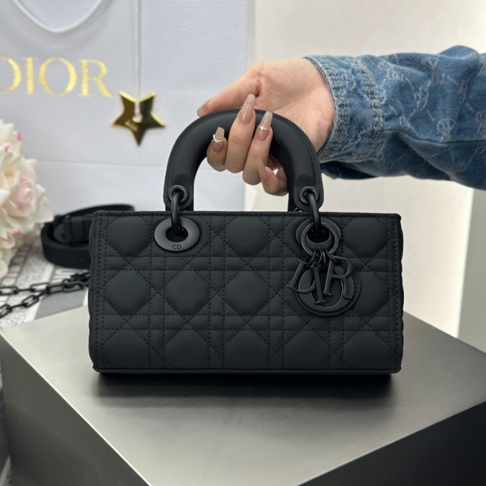 디올 Lady D-Joy 스몰 백 매트블랙 까나쥬 양가죽