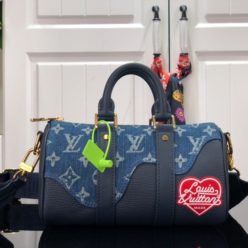 루이비통 x 니고 키폴 XS 모노그램 네이비 데님 M81010
