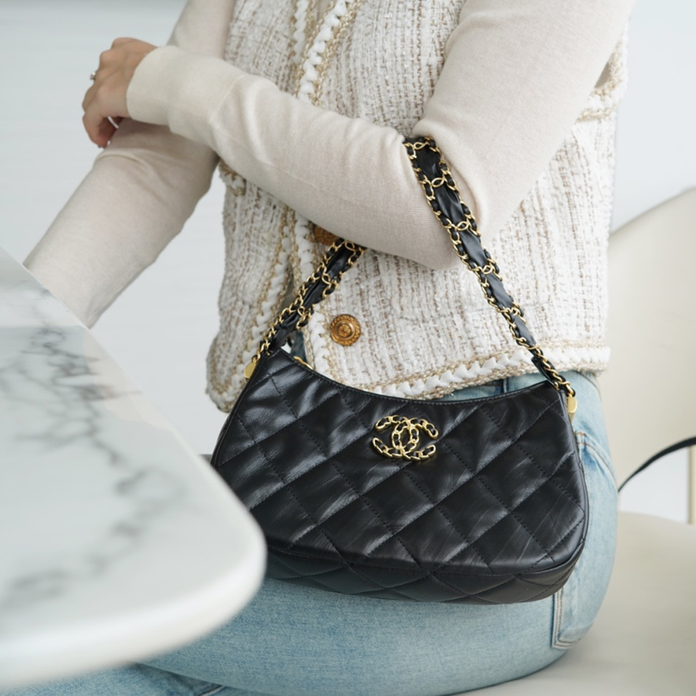 팬더샵 샤넬 23K 클래식 호보백 라지 블랙