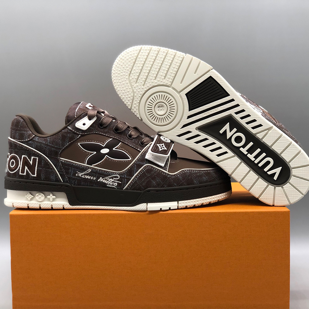 루이비통 LV 트레이너 스니커즈 모노그램 데님 브라운