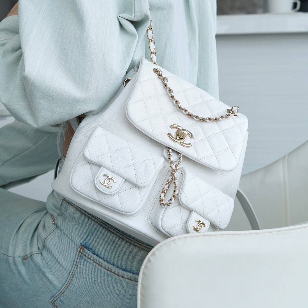 팬더샵 샤넬 23A 듀마 백 라지 화이트