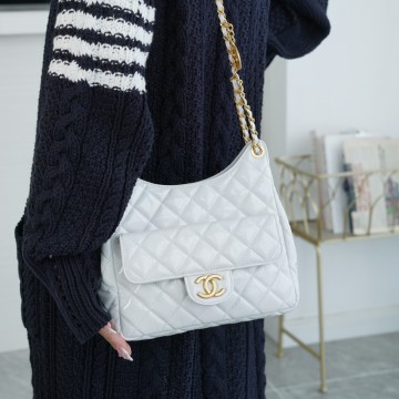 팬더샵 샤넬 포켓 체인 호보백 미디움 유광 화이트