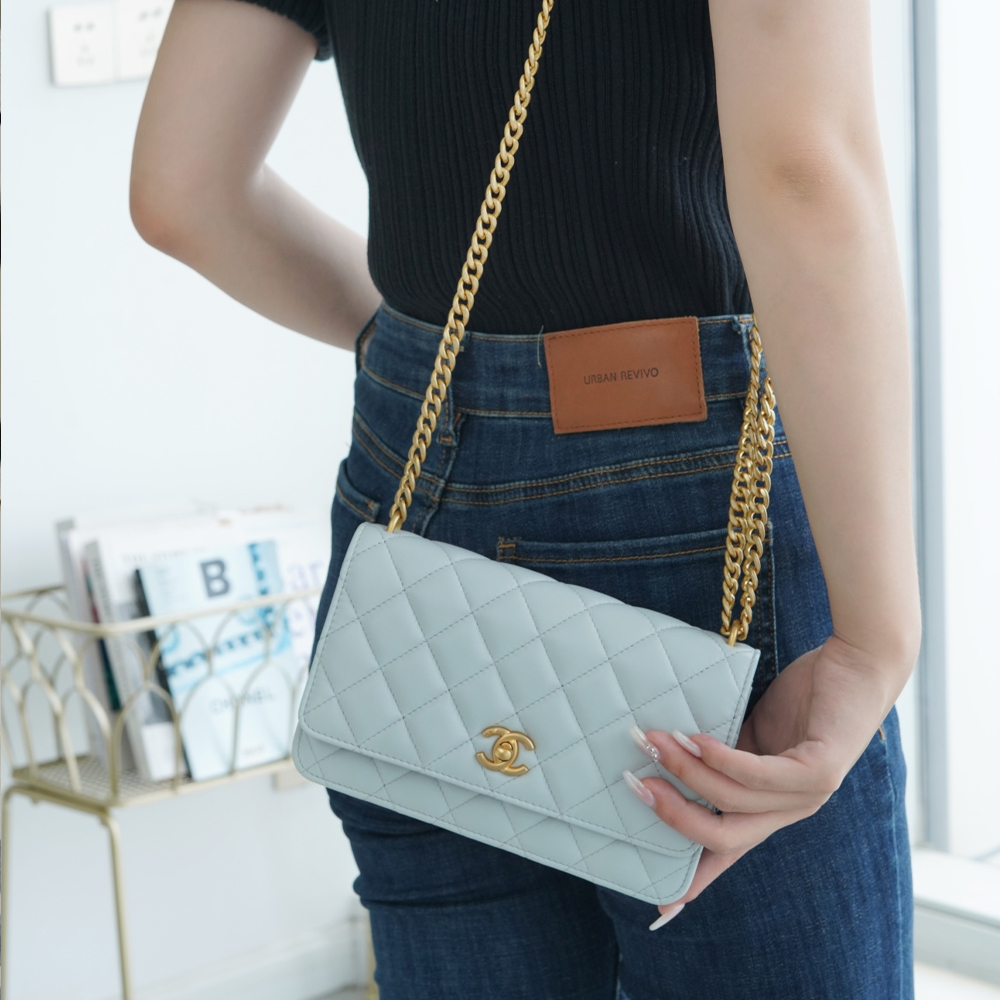 팬더샵 샤넬 카멜리아 WOC 백 라이트 블루