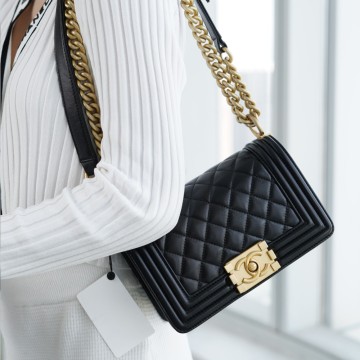 팬더샵 샤넬 보이 플랩 백 블랙 스몰 금장