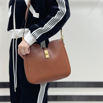 셀린느 스몰 카미유 16 소프트 백 스무스 카프스킨 브라운