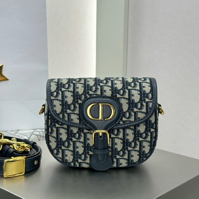 디올 스몰 바비 숄더백 오블리크 자카드