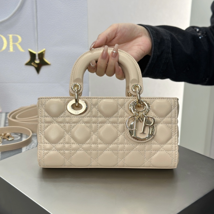 디올 스몰 레이디 디조이 백 베이지