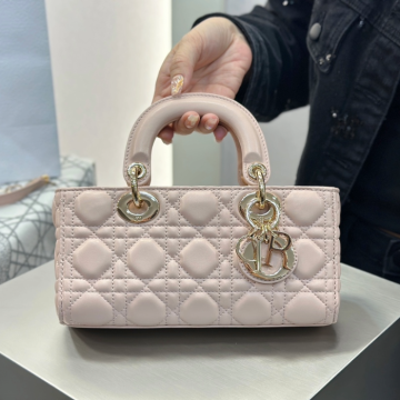 디올 스몰 레이디 디조이 백 파우더 핑크