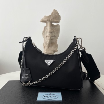 프라다 리에디션 리나일론 숄더백 블랙 은장 1BH204