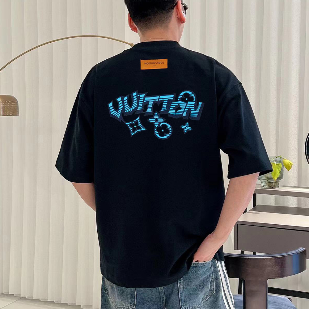 루이비통 LV 플로킹 레터 프린트 반팔 티셔츠 블랙