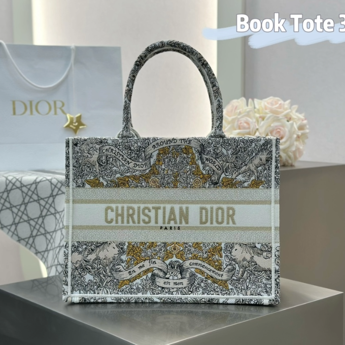 디올 미디엄 북 토트백 어라운드 더 월드 모티프 자수 라떼 골드