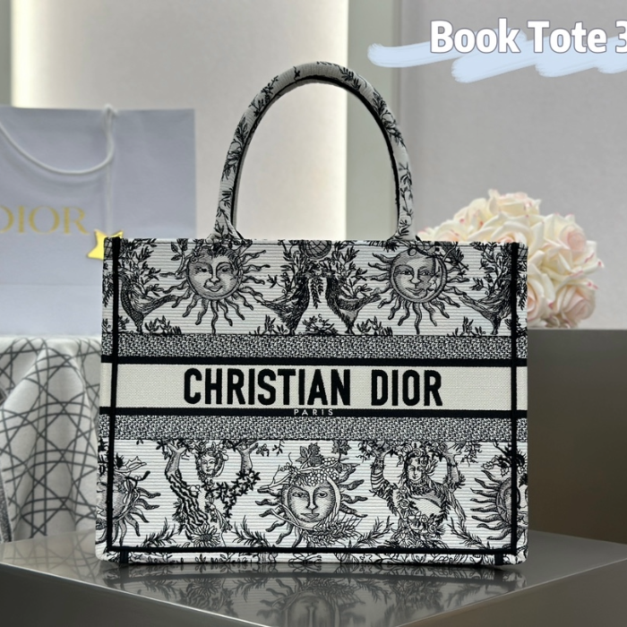 디올 미디엄 북 토트백 화이트 블랙 쏠레이