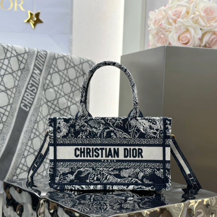 디올 미니 북 토트백 네이비 블루 트왈 드 주이 자수