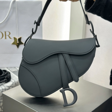 디올 미디엄 새들 스트랩 백 울트라 매트 블랙