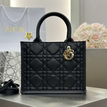 디올 스몰 북 토트백 매크로까나쥬 블랙