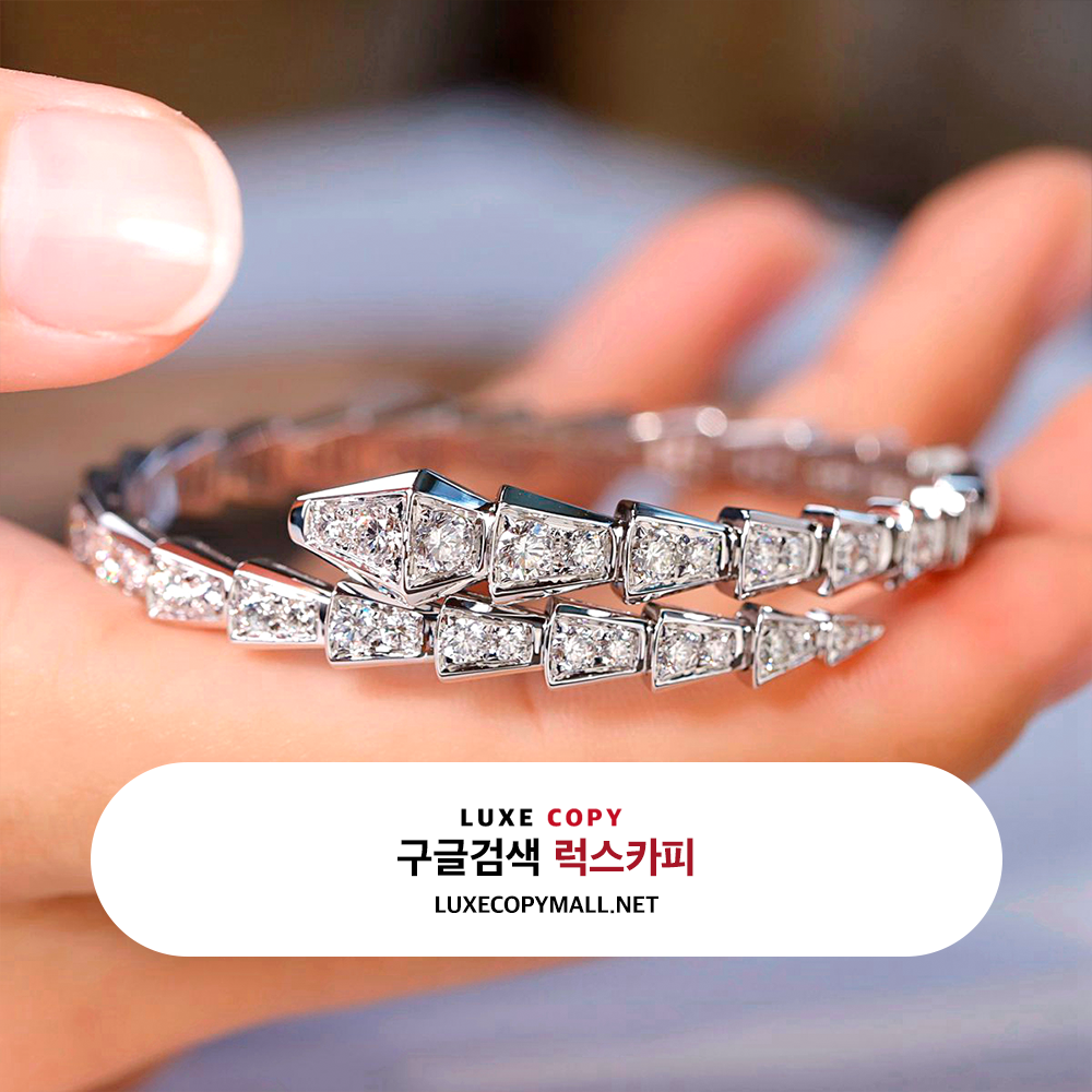 불가리 세르펜티 바이퍼 링 파베 화이트 골드 18K
