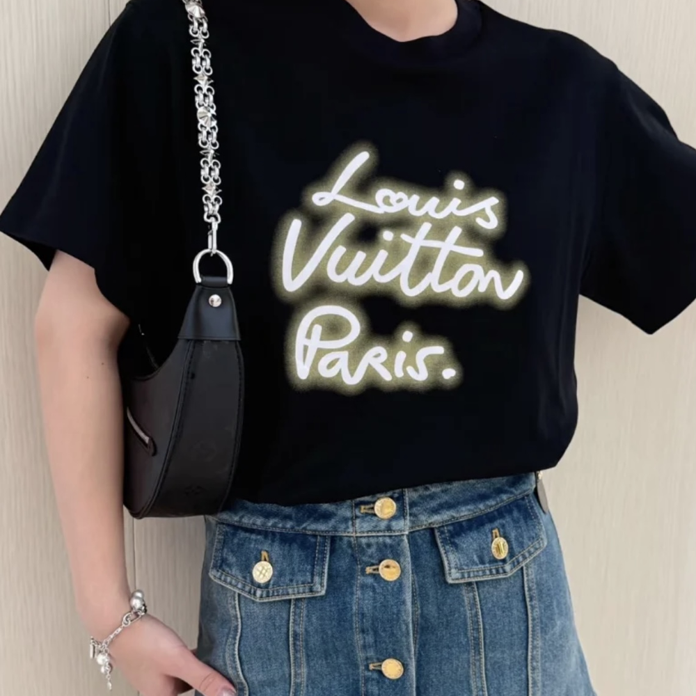 루이비통 LV 네온 로고 여성 반팔 티셔츠