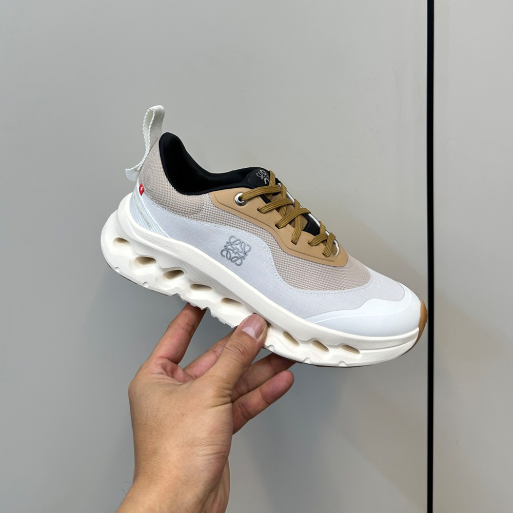 로에베 X 온 러닝 클라우드틸트 2.0 브라운