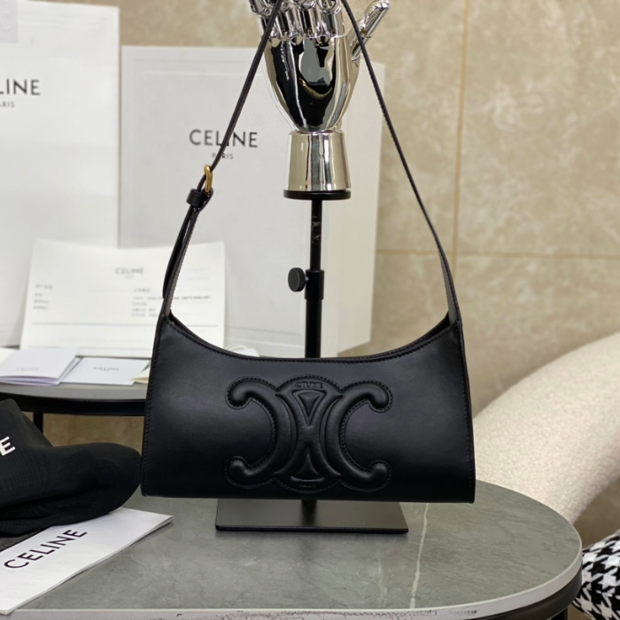 셀린느 스무스 카프스킨 트리옹프 레더 숄더백 블랙 198153