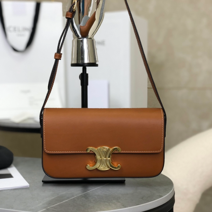 셀린느 트리오페 숄더백 탄 194143