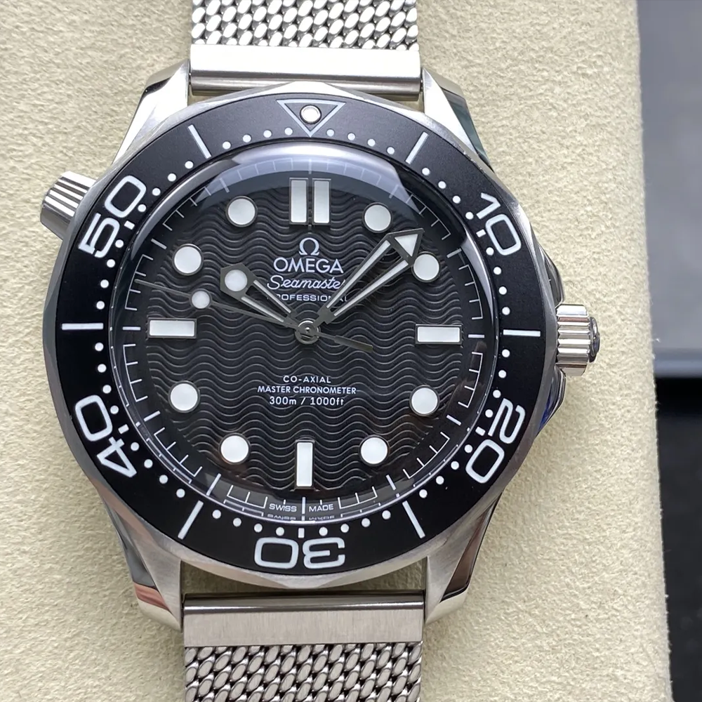 VS공장 오메가 씨마스터 다이버 300 블랙 다이얼 42mm 210.30.42.20.01.010