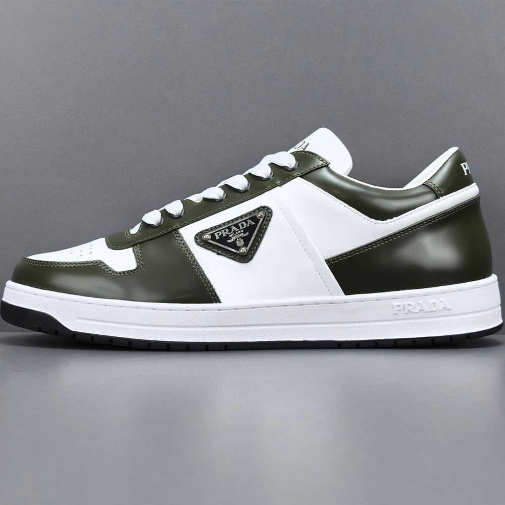 프라다 다운타운 레더 스니커즈 화이트 올리브 그린