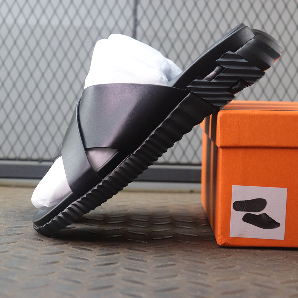 에르메스 인프라 샌들 카프스킨 스웨이드 고트스킨 & 누아