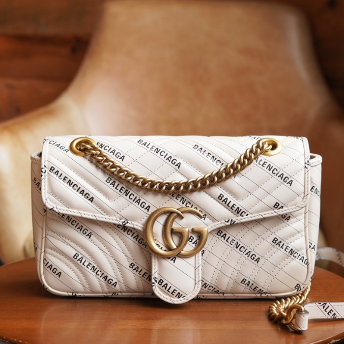구찌 x 발렌시아가 해커 프로젝트 스몰 GG 마몽 숄더백 화이트