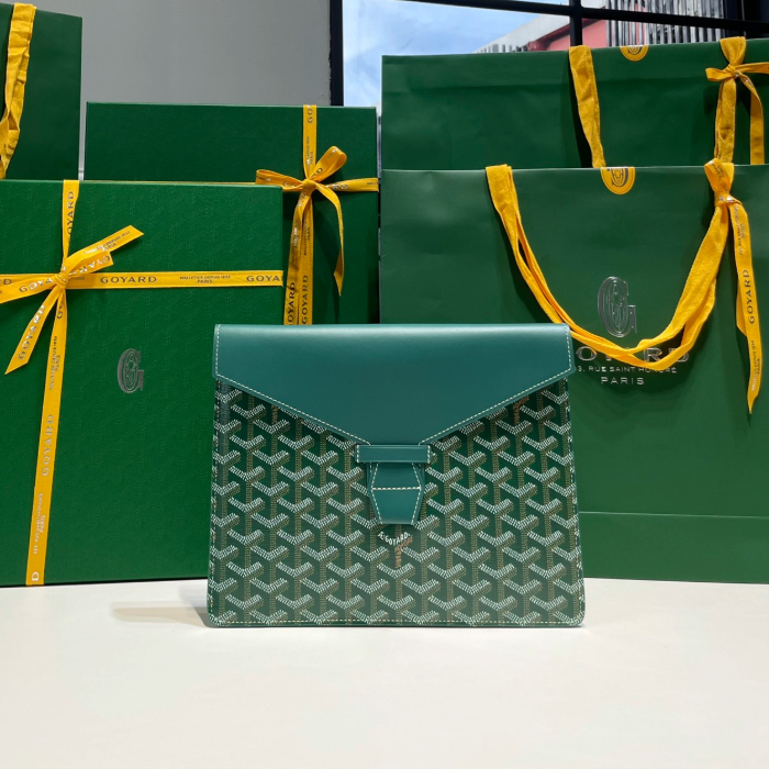 고야드 카몬도 플랩 클러치 그린