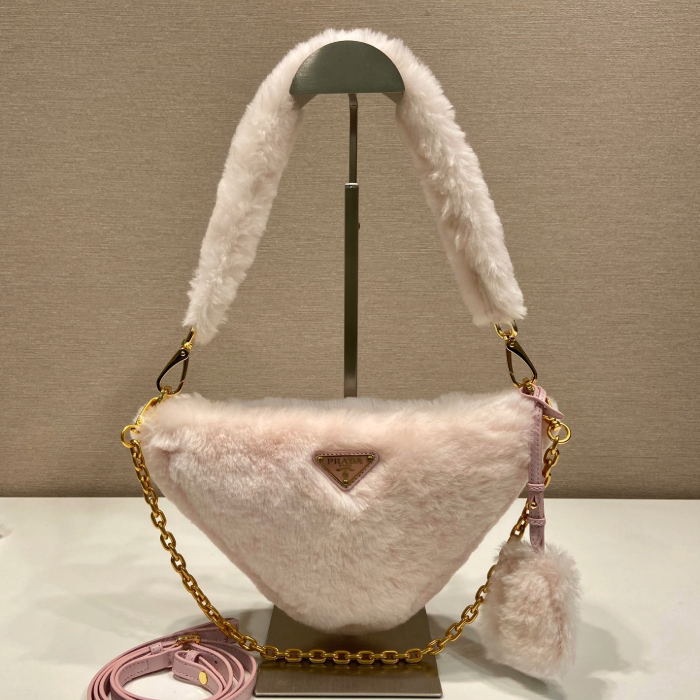 프라다 시어링 트라이앵글 숄더백 핑크