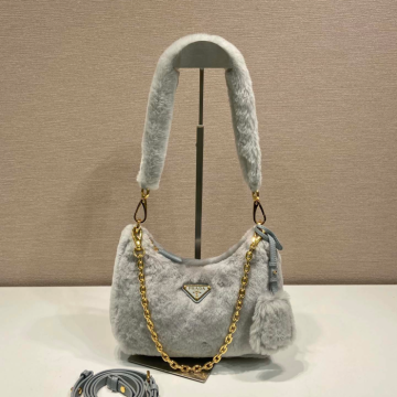 프라다 삼각로고 시어링 미니백 그레이