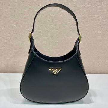 프라다 삼각로고 레더 클리오백 블랙
