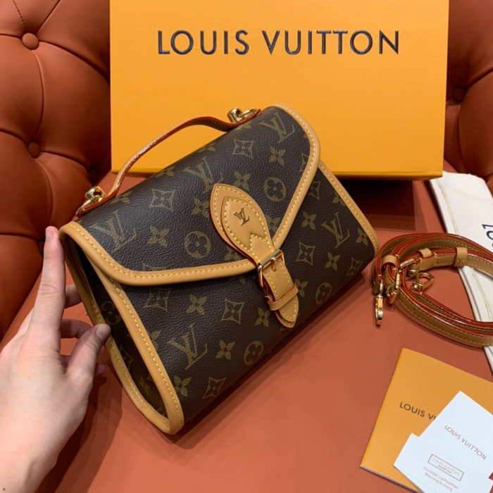 루이비통 나노노에 모노그램 미니 숄더 크로스백