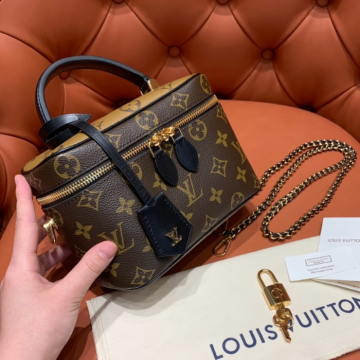 루이비통 베니티백 PM