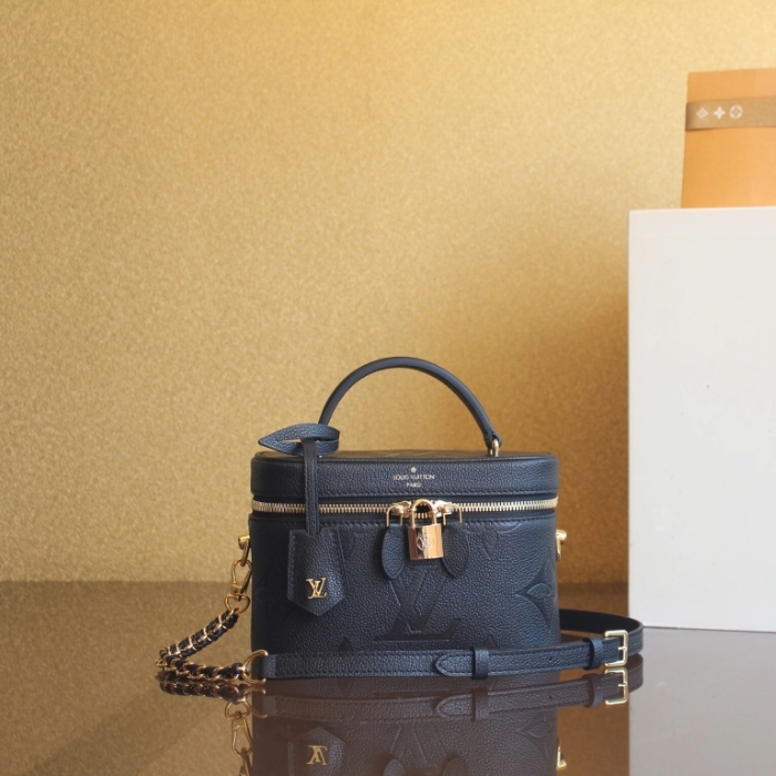 루이비통 베니티 PM 모노그램 앙뜨렝뜨 블랙