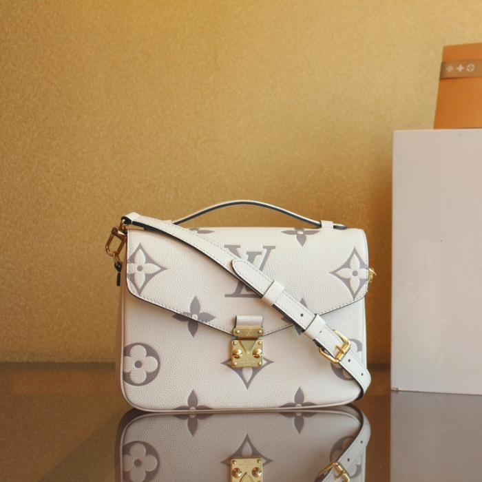 루이비통 포쉐트 메티스 모노그램 앙프렝뜨 크림