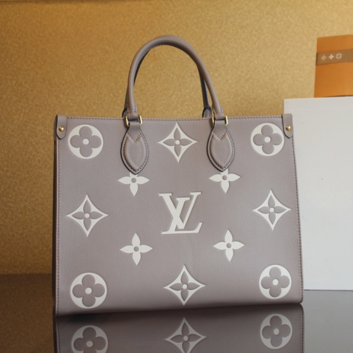 루이비통 온더고MM 토트백 투르텔/크림