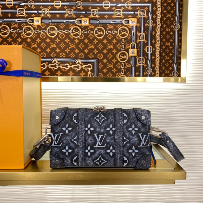 루이비통 소프트 트렁크 백