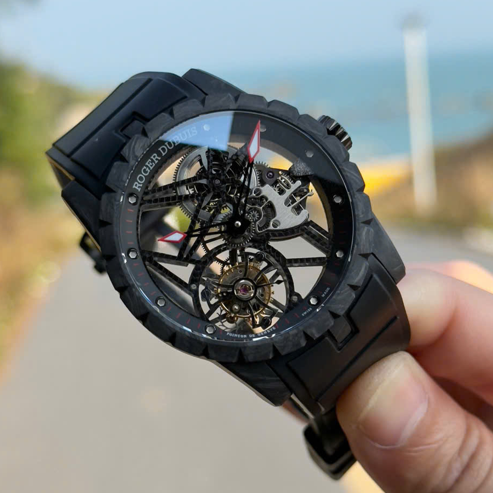 로저드뷔 엑스칼리버 싱글 플라잉 투르비옹 DBEX0577