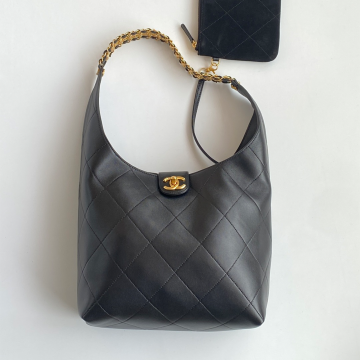 샤넬 25SS 라지 호보 백 램스킨, 골드 메탈