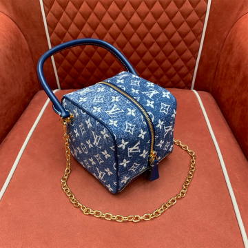 루이비통 데님 스퀘어백 M59611
