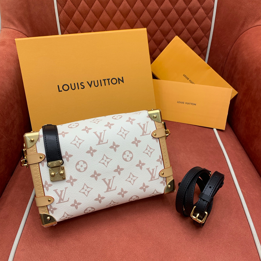 루이비통 사이드 트렁크 MM 기타 모노그램 캔버스 M46907