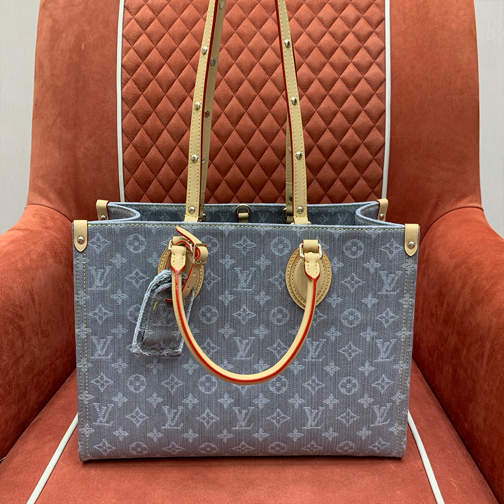 루이비통 온더고 MM 워시드 그레이 M13189